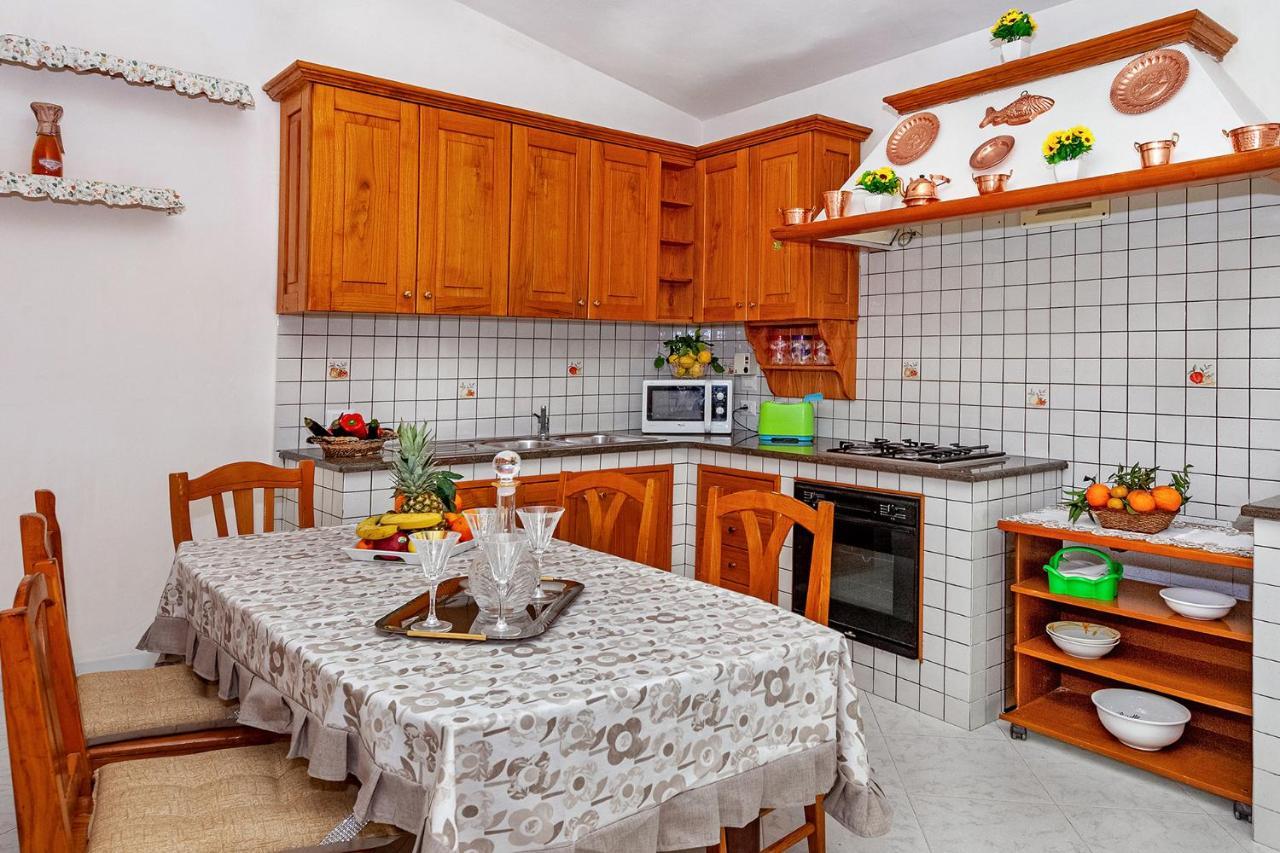 Il Tiglio Holiday Home - De Vivo Realty Massa Lubrense Exteriör bild